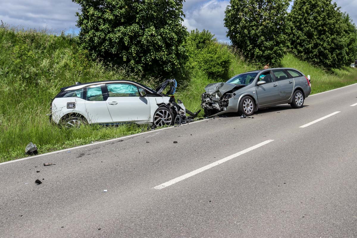Deckenpfronn: Unfall fordert drei verletzte Personen