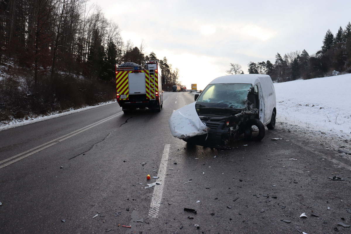 Pforzheim: (CW) Nagold – Schwerer Verkehrsunfall auf der Landesstraße 361