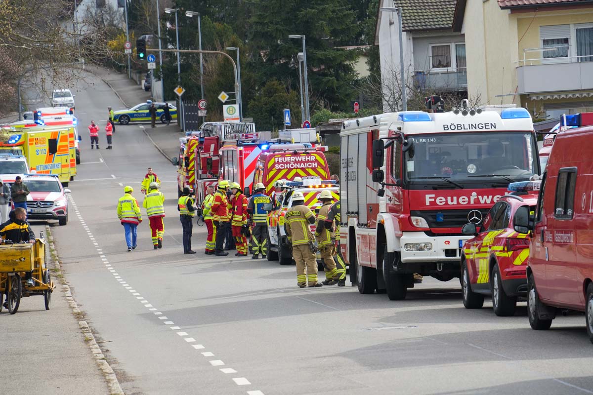 Böblingen: Möglicherweise Reizstoff in Schulgebäude ausgetreten – Polizei, Rettungsdienst und Feuerwehr im Einsatz