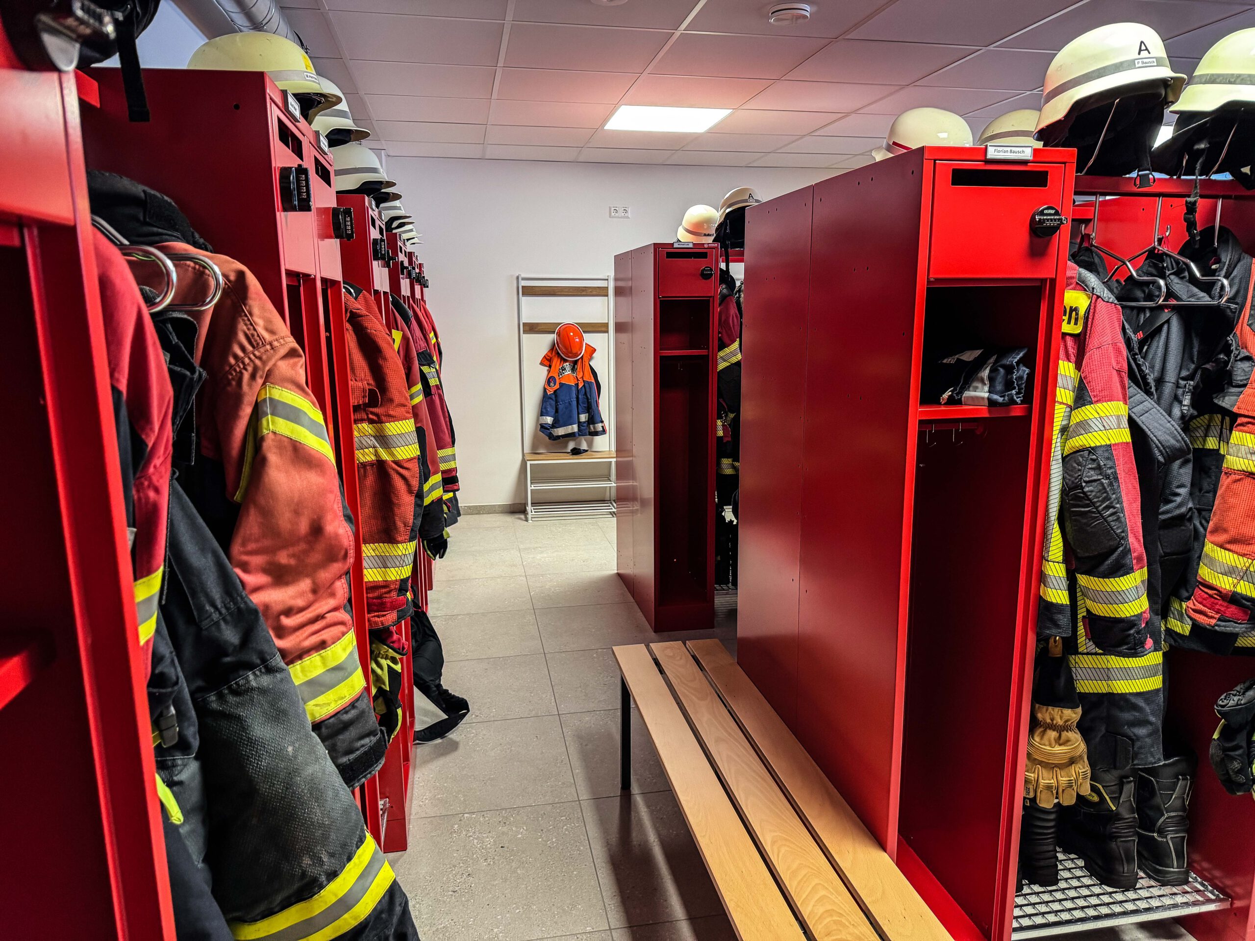 Hildrizhausen: Einweihung Erweiterungsbau Feuerwehrhaus.