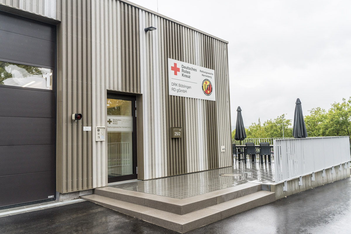 Herrenberg: Neue Rettungswache des DRK offiziell übergeben