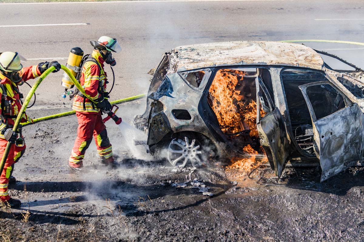 Leonberg: Starke Rauchentwicklung nach Fahrzeugbrand